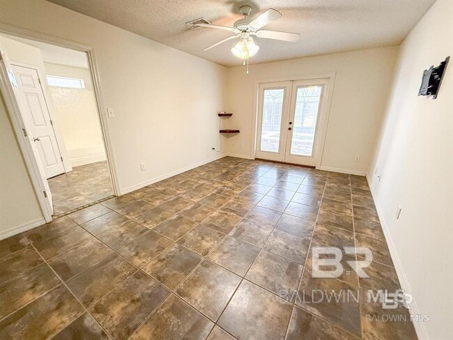 Building Photo - 33701 Rosalia Ave