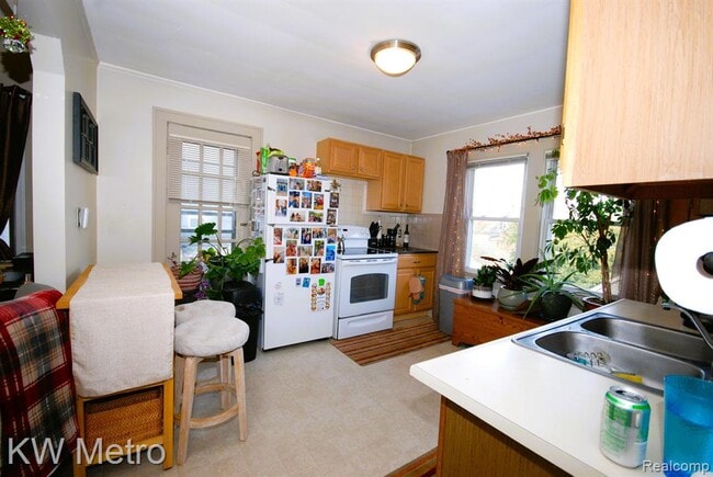 Building Photo - 522 W Hudson Ave