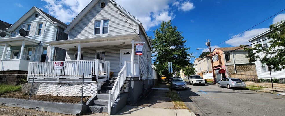 Building Photo - 117 N 6th St