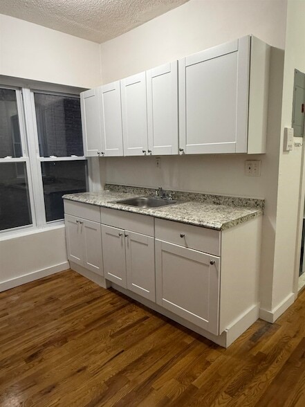 Building Photo - 44 Broadway