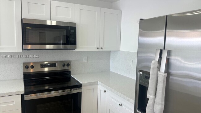 Building Photo - 488 NW 165th St
