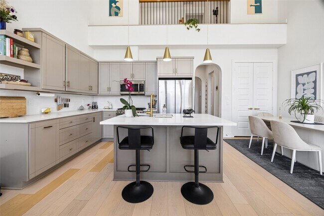 Building Photo - 3107 Webster St