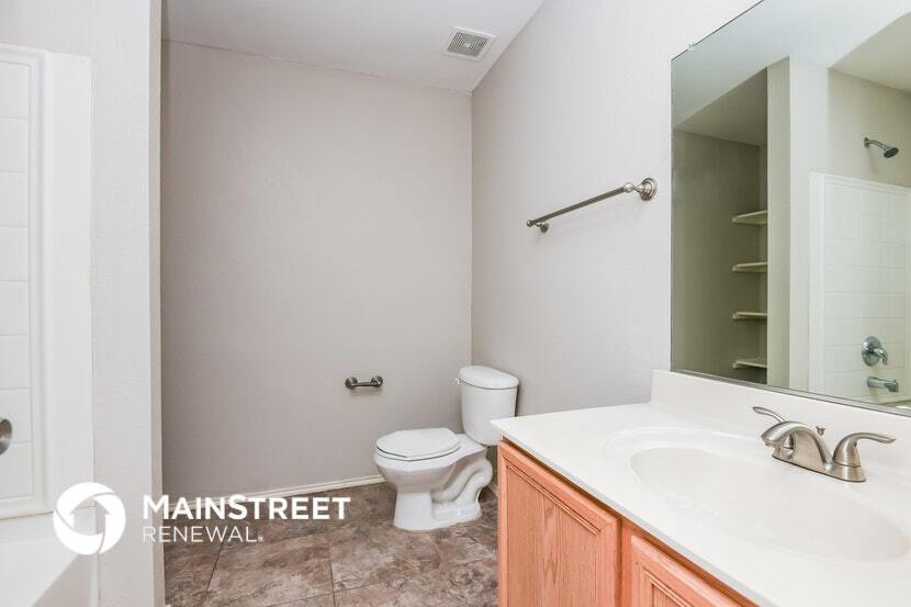 Building Photo - 1601 Queens Brook Ln