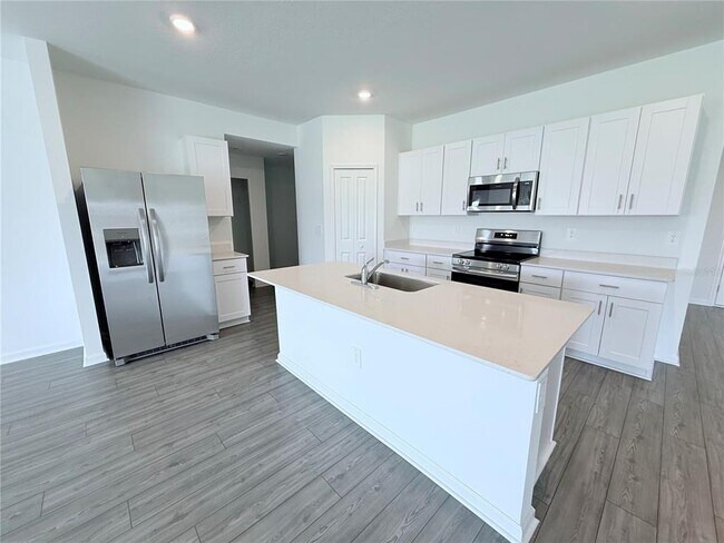 Building Photo - 4183 SW 82nd Ln