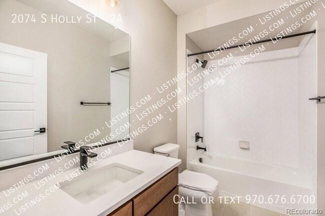 Building Photo - 2074 S Holly St