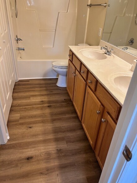 Building Photo - 4537 Cross Ridge Ln