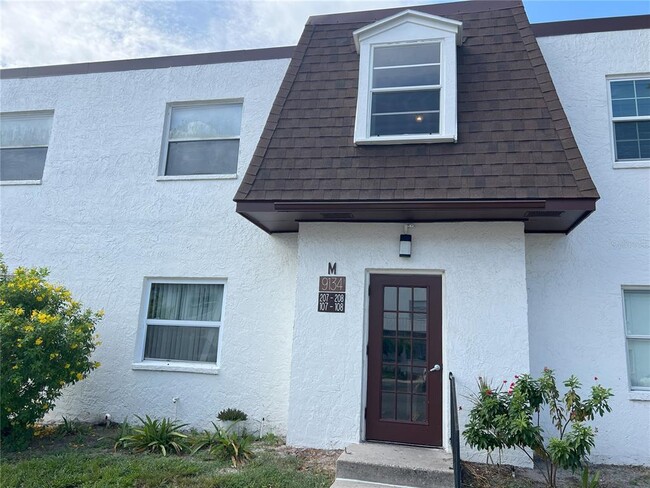 Building Photo - 9134 Tudor Dr