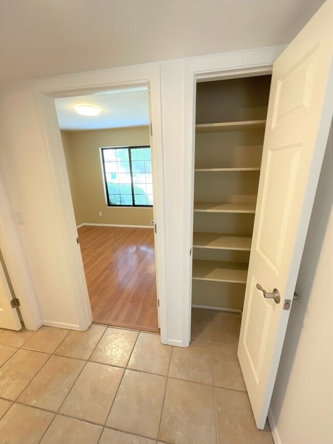 Building Photo - Foothills Location - 3 Bedroom 2 bath on cul-de-sac with Sparkling pool