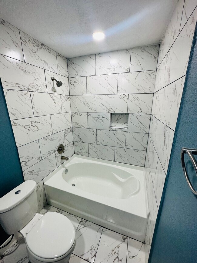 Building Photo - 4207 Madden Ln