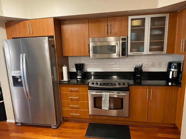 Building Photo - 600 S Dixie Hwy