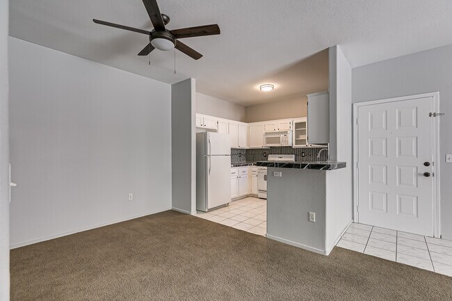 Building Photo - 1300 S Arlington St