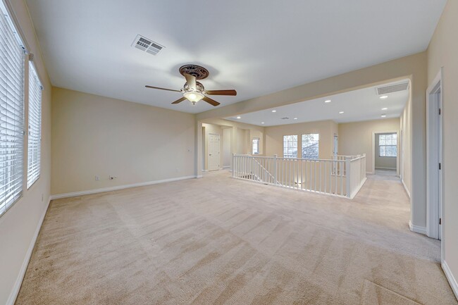 Building Photo - 5 Bedroom Corner Lot Home in Gated Community!