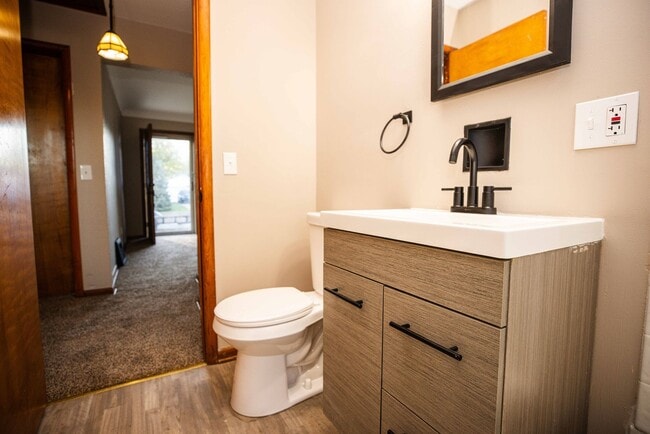 Building Photo - Beautifully remodeled two bedroom home for rent. Central A/C, updated kitchen an bathroom, new fl...