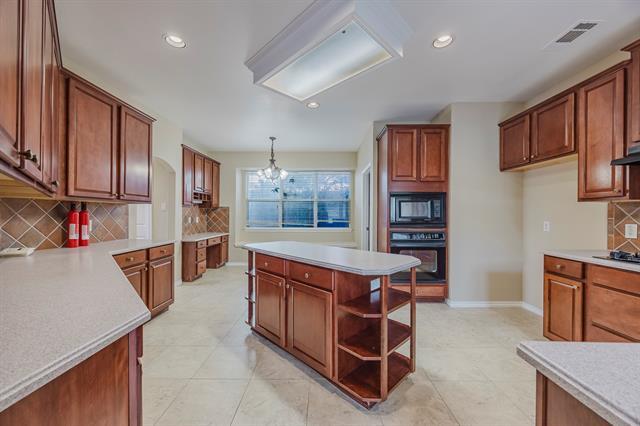 Building Photo - 2739 Middleton Dr