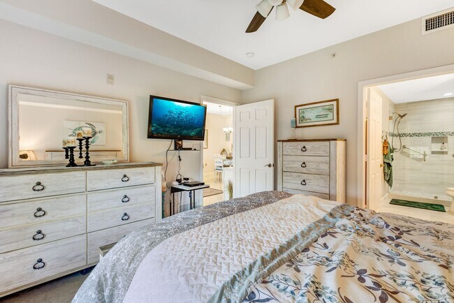 Building Photo - ** BOTANICAL PLACE ** 3 BED / 2 BATH - CONDO - TURNKEY FURNISHED - SEASONAL OR SHORT TERM