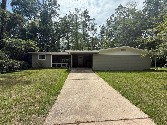 Primary Photo - 3/2 in Fernwood Manor-FULLY FURNISHED