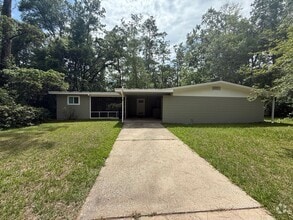 Building Photo - 3/2 in Fernwood Manor-FULLY FURNISHED