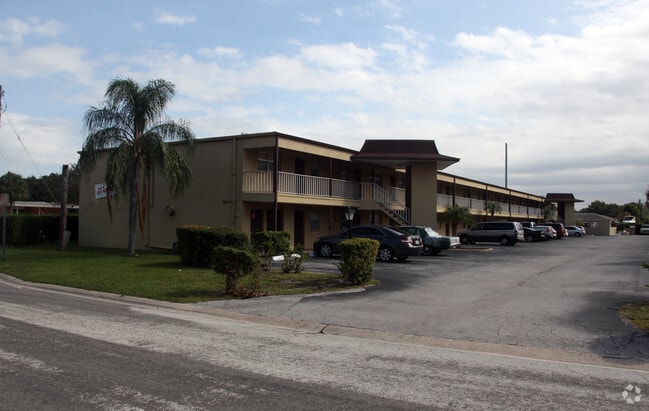 Primary Photo - Palm Villa Apartments