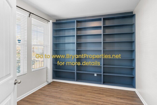 Building Photo - 1801 Stonewater Dr