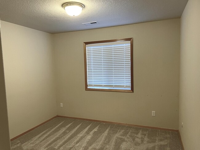 Building Photo - 2215 NE 163rd Ave