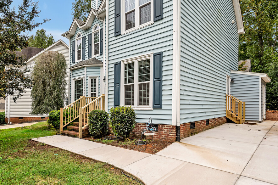Building Photo - 3100 Felbrigg Dr