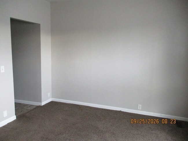 Building Photo - 611 Liberty Dr