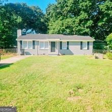 Building Photo - 203 Briardale Ave