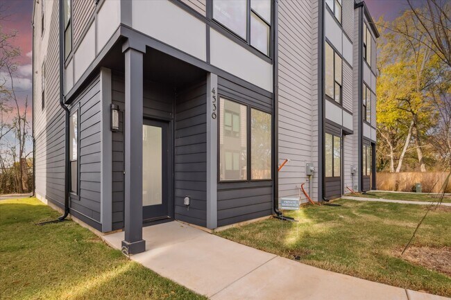 Building Photo - 4528 Radler Ct