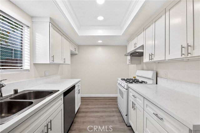 Building Photo - 160 Greentree Ln