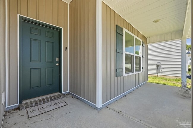 Building Photo - 5367 Peach Dr