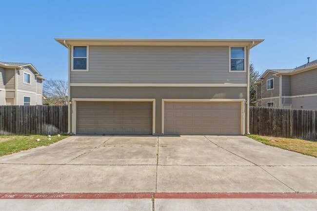 Building Photo - 14512 Harris Ridge Blvd