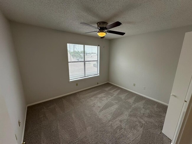 Building Photo - 12314 Abney Dr