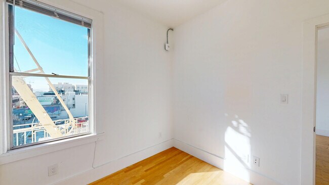 Building Photo - 1408 California St