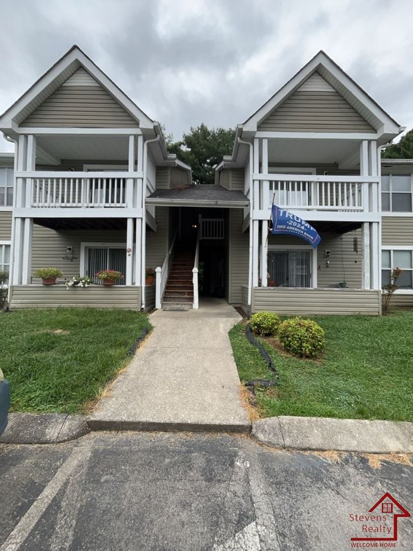 Building Photo - 430 Oriole Dr