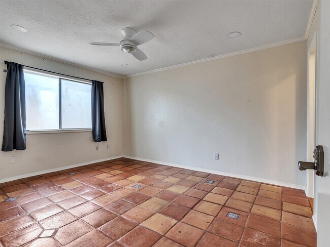 Building Photo - 22538 Market Square Ln