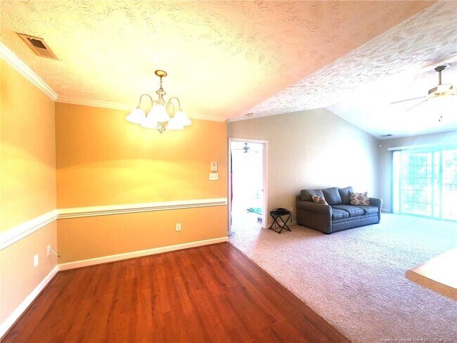 Building Photo - 1761 Renwick Dr
