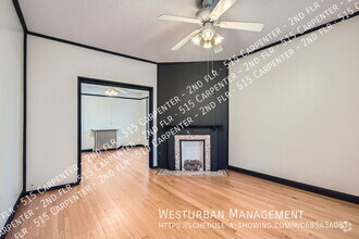 Building Photo - Convenient Central Oak Park!