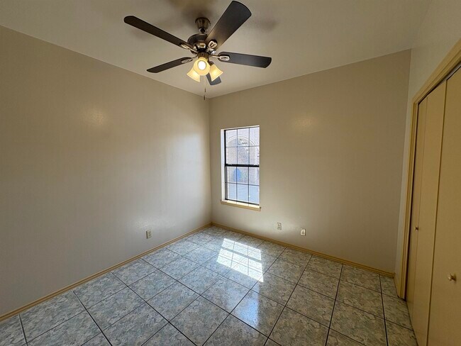 Building Photo - 4419 Springfield Ave