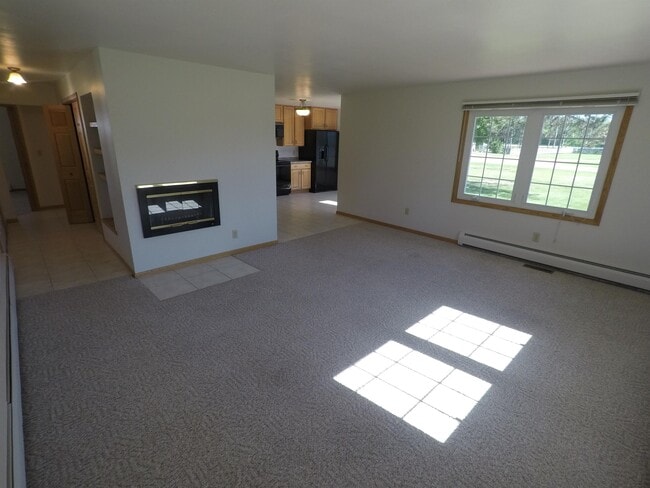 Building Photo - 3035 Martin Rd