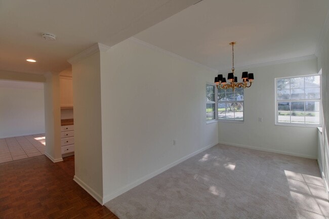 Building Photo - 1667 Mizell Ave