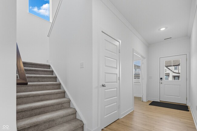 Building Photo - 15395 Alperton Rd