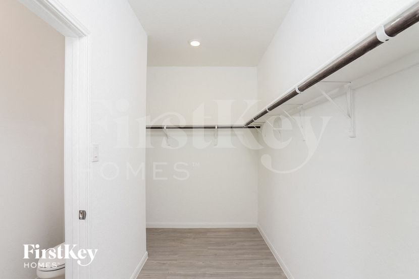 Building Photo - 6141 Treadle