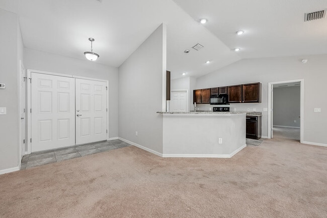 Building Photo - 304 Woods Landing Dr