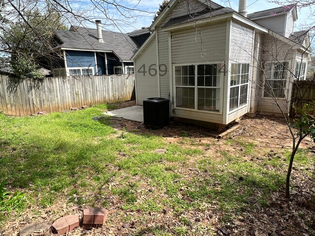 Building Photo - 138 Briargate Ln