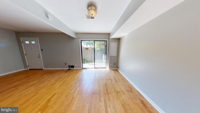 Building Photo - 3836 Miramonte Pl