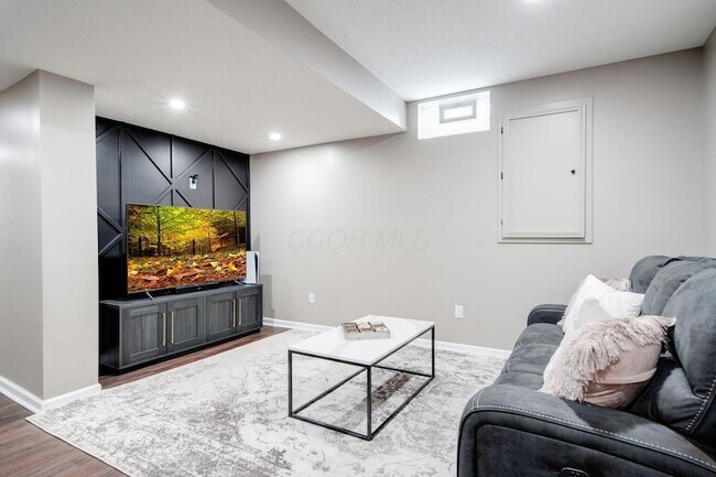 Building Photo - 7181 Fenwick St NW