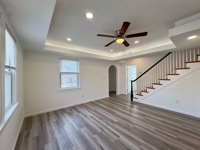Building Photo - 1108 Elm Ridge Ave