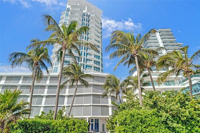 Building Photo - 6515 Collins Ave