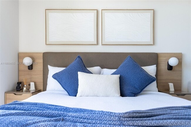 Building Photo - 159 NE 6th St