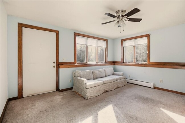 Building Photo - 46 Simmons Rd